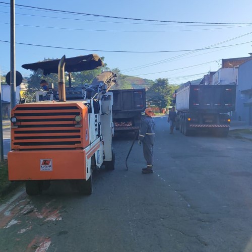 Volta Redonda: semana inicia com novo asfalto no bairro Santa Cruz